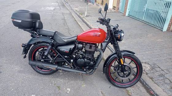ROYAL ENFIELD CLASSIC 350 